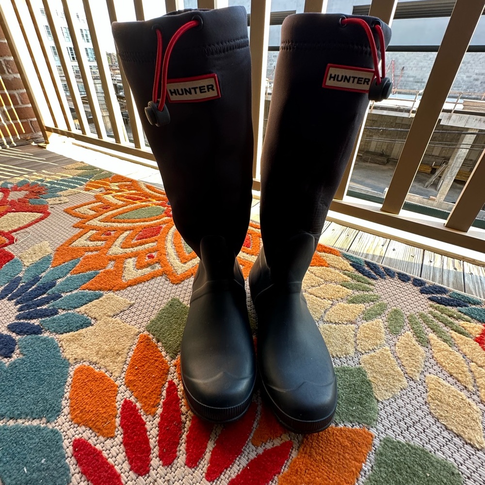 Navy Hunter boots